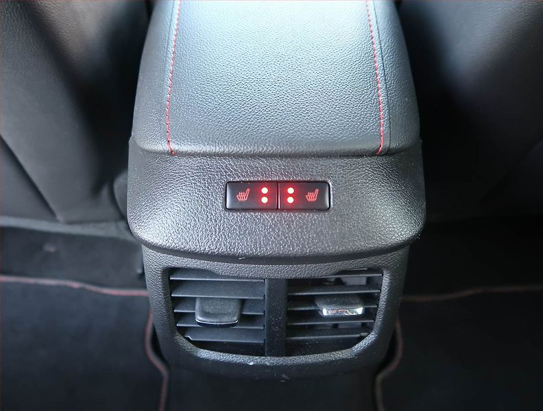 Ford Mondeo (2019) ST-Line 1.5 EcoBoost, Automat - fotka 26 z 27