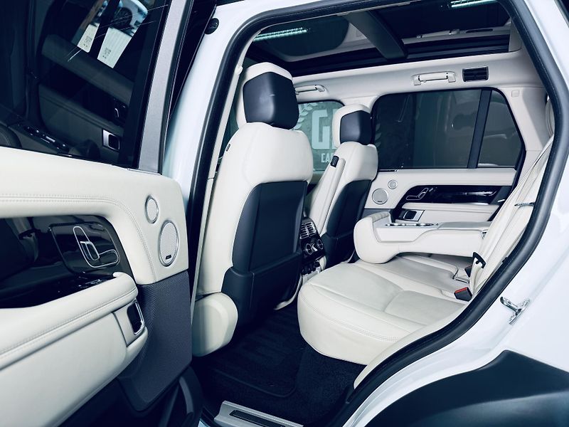 Land Rover Range Rover (2019) 4.4*V8*SD*VOGUE*TOP*CZ - fotka 37 z 45
