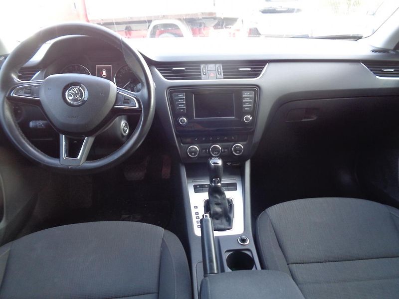 Škoda Octavia 2,0 TDI - fotka 7 z 13