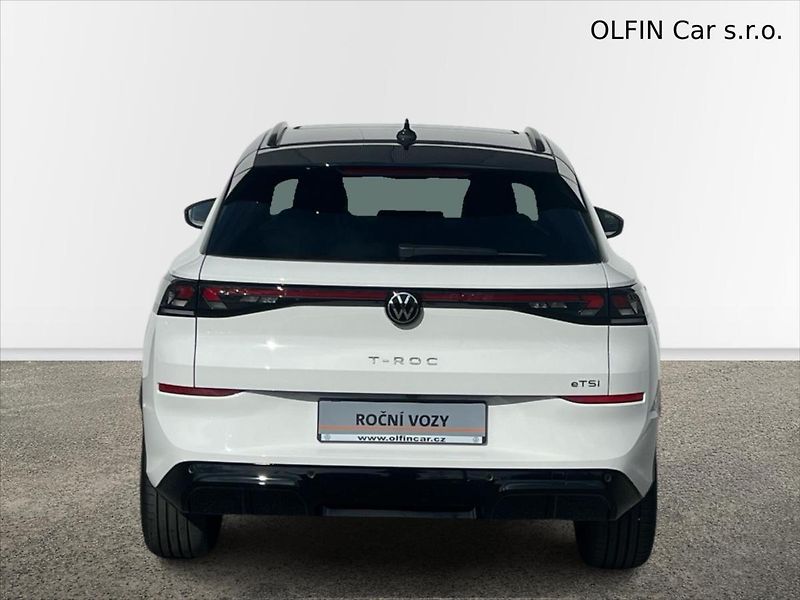 Volkswagen T-Roc 1,5 eTSi110kW 7DSG R-line - fotka 8 z 33