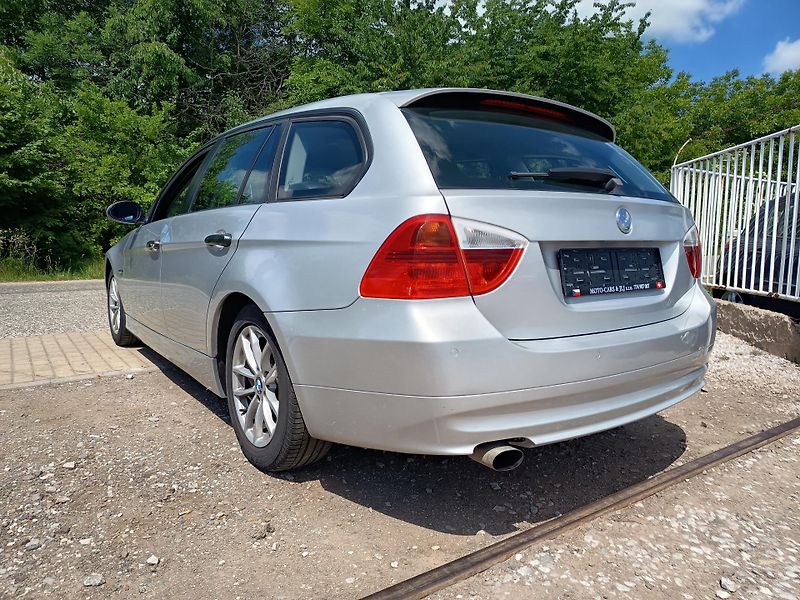 BMW Řada 7 (2006) 2.0 95kw - fotka 15 z 49