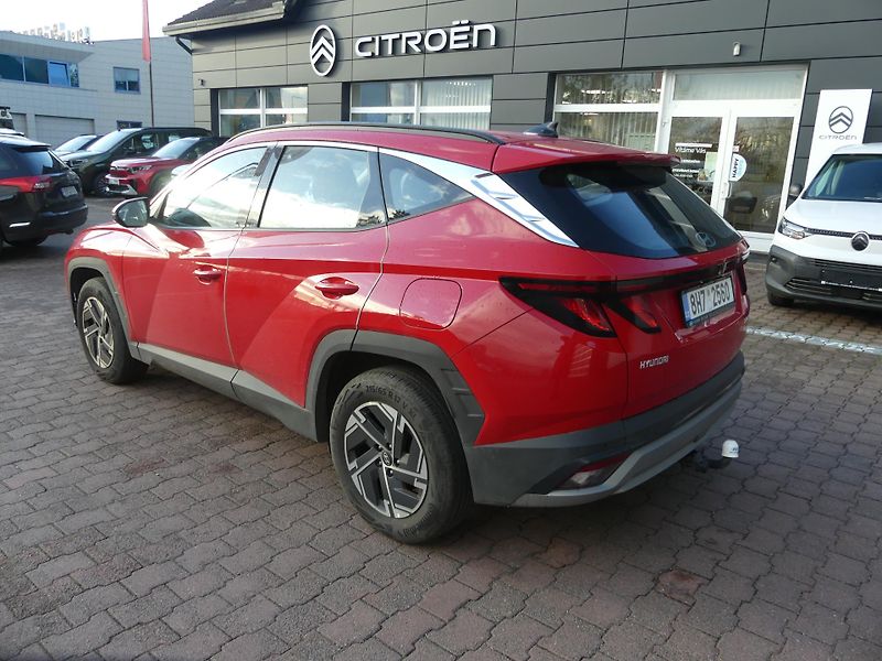 Hyundai Tucson (2025) 1,6 T-GDi 118 kW - fotka 7 z 25