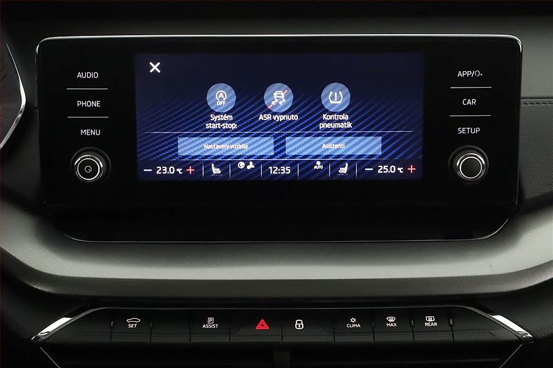 Škoda Octavia (2023) 1.5 TSI e-tec - fotka 13 z 16
