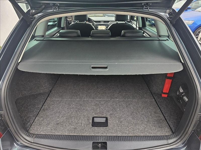 Škoda Octavia III 2,0TDi 110KW DSG Elegance - fotka 32 z 49