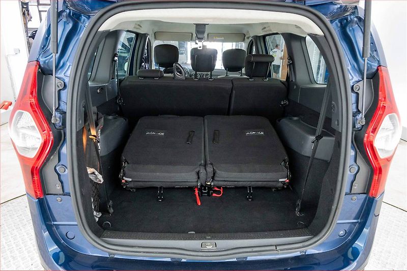 Dacia Lodgy (2019) Stepway 1.3 TCe, 7 míst - fotka 13 z 16
