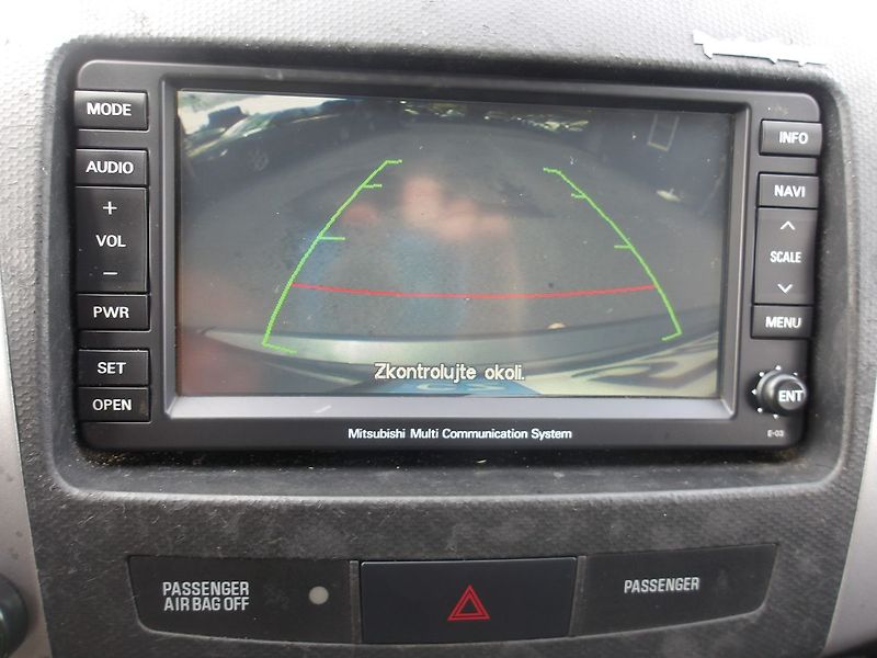 Mitsubishi Outlander 2,3i LPG+BENZIN  AUTOMAT !!! - fotka 25 z 31