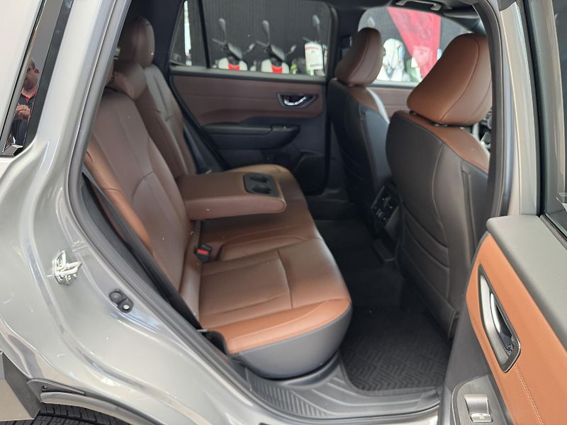 Subaru Outback 2,4T Premier XT - fotka 17 z 58