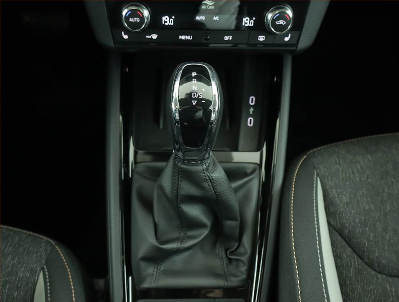 Škoda Kamiq (2023) Style 1.0 TSI - fotka 13 z 17