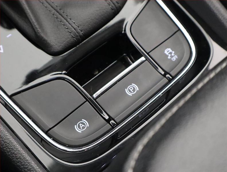 Škoda Karoq (2019) Style Plus 1.5 TSI - fotka 19 z 24