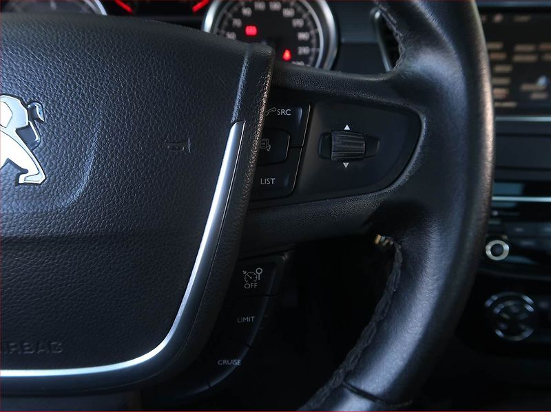 Peugeot 508 (2015) 2.0 BlueHDi, Navi, Tempomat - fotka 21 z 21