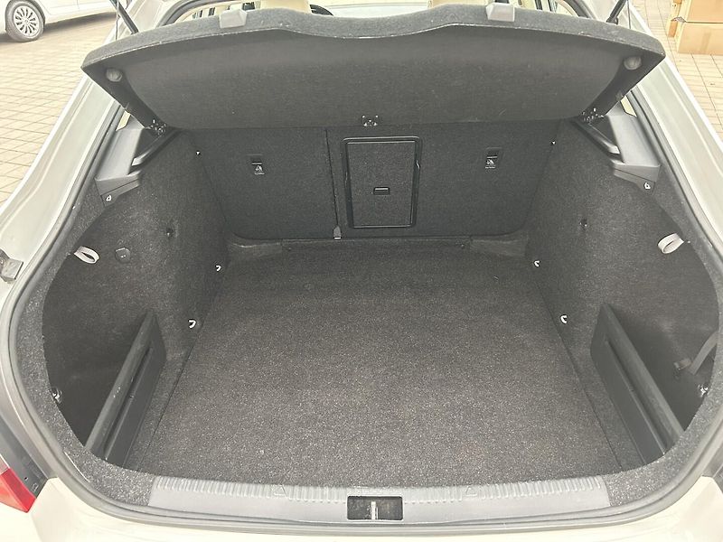 Škoda Octavia 1.8 TSI 4x4 Style Plus - fotka 25 z 25