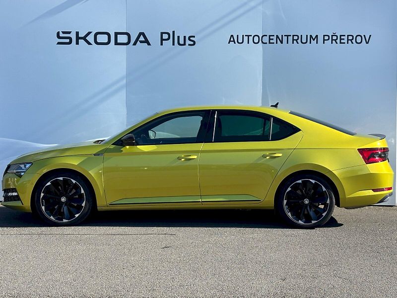 Škoda Superb (2021) 2.0 TSI 140kW SportLine - fotka 3 z 35