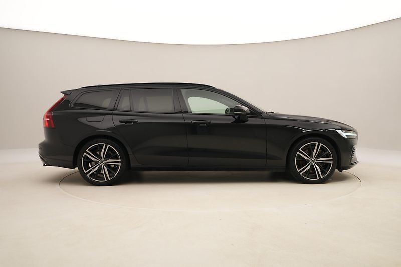 Volvo V60 T8 AWD RECHARGE R-DESIGN AUT - fotka 14 z 52