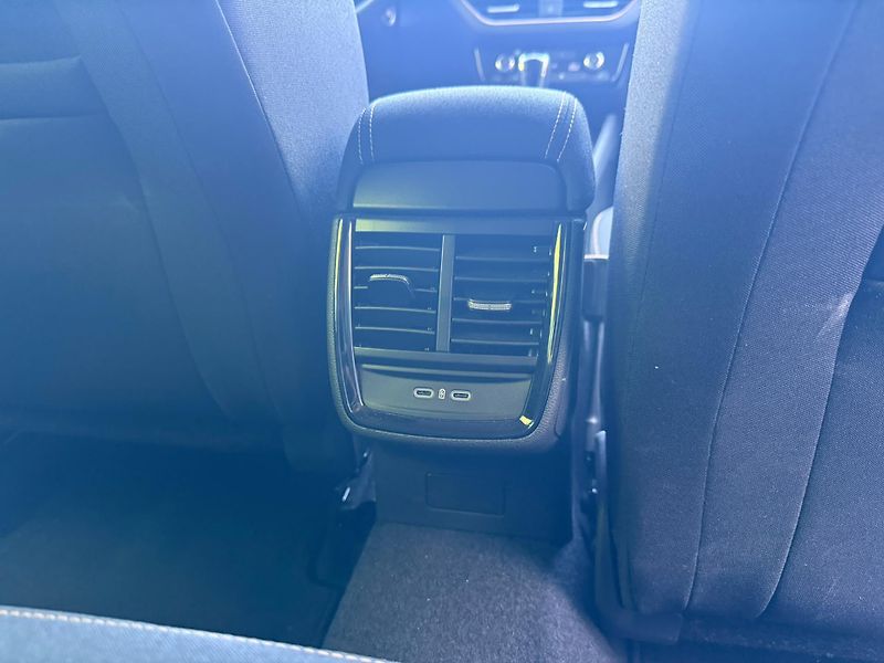 Škoda Scala Top Selection 1.5 TSI 110kw DS - fotka 21 z 23