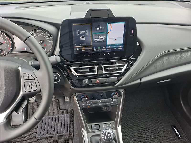 Suzuki S-Cross (2026) 1,4 BoosterJet Elegance Pano - fotka 12 z 25