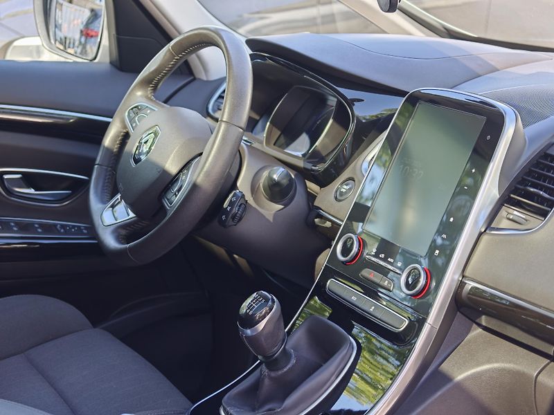 Renault Espace  1.6 dCi - fotka 20 z 27