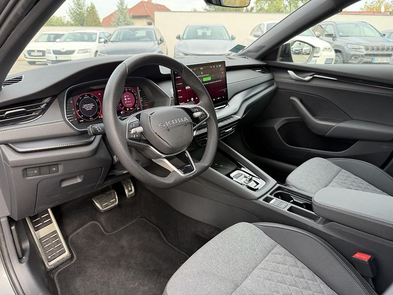 Škoda Octavia 1.5 TSI mHEV 110 kW SPORTLINE - fotka 13 z 22