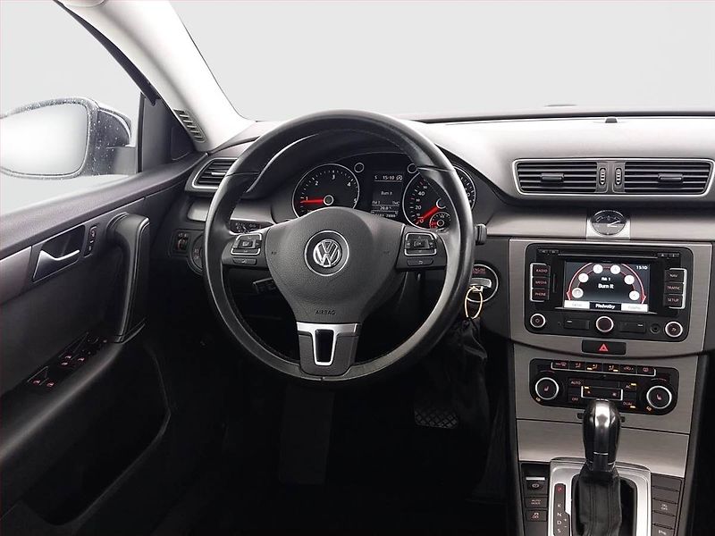 Volkswagen Passat (2011) Comfortline 2.0 TDI, Automat - fotka 7 z 22