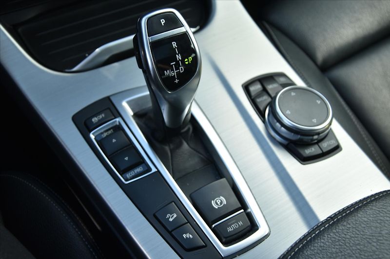 BMW X4 xDrive 30d 190kW M PAKET - fotka 19 z 31