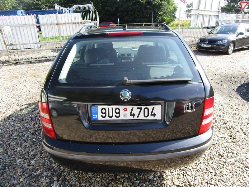 Škoda Fabia (2003) 1,4-16V - 55KW - fotka 4 z 13