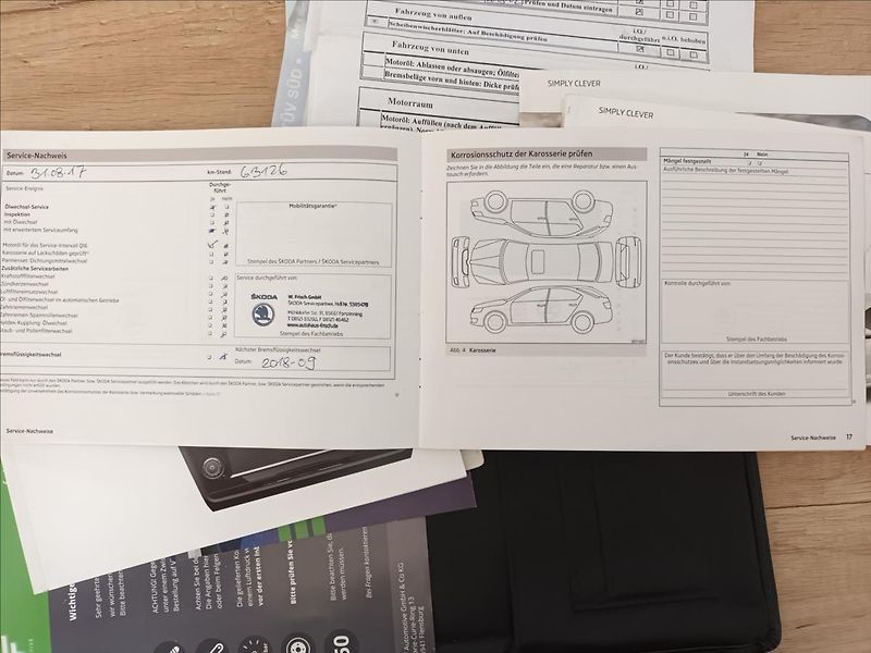 Škoda Octavia 2,0 TDI,RS,NAVIGACE,KLIMA,AUT. - fotka 41 z 49