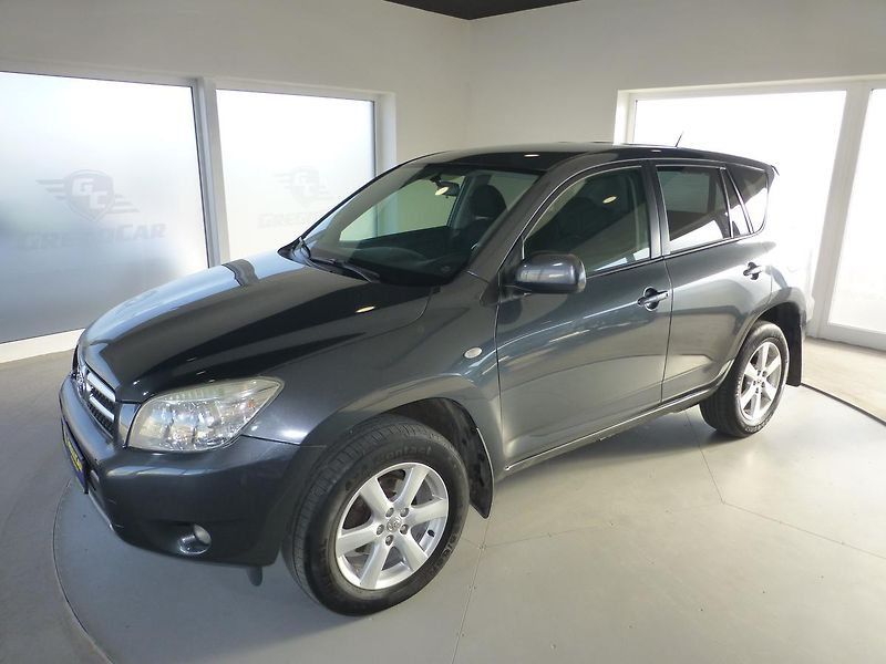 Toyota RAV4 (2009) 2,2 D-4D*ALU**TAŽNÉ**4X4 - fotografie inzerátu