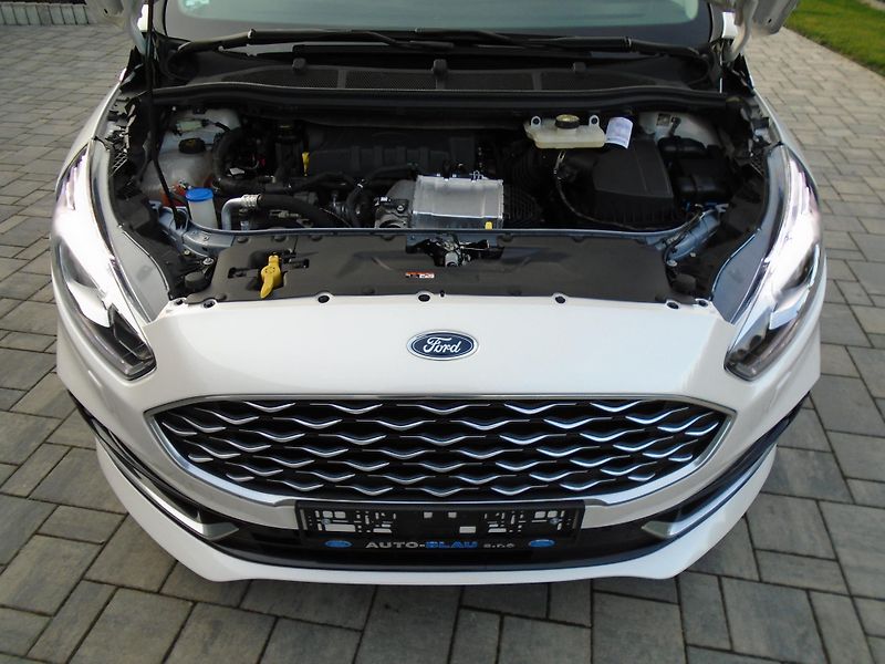 Ford S-MAX 2,0EcoBlue 140kW Vignale 8AT 7 - fotka 33 z 46