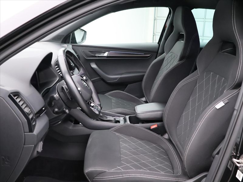 Škoda Karoq 2,0 TDI DSG 4x4 Sportline DPH - fotka 10 z 32