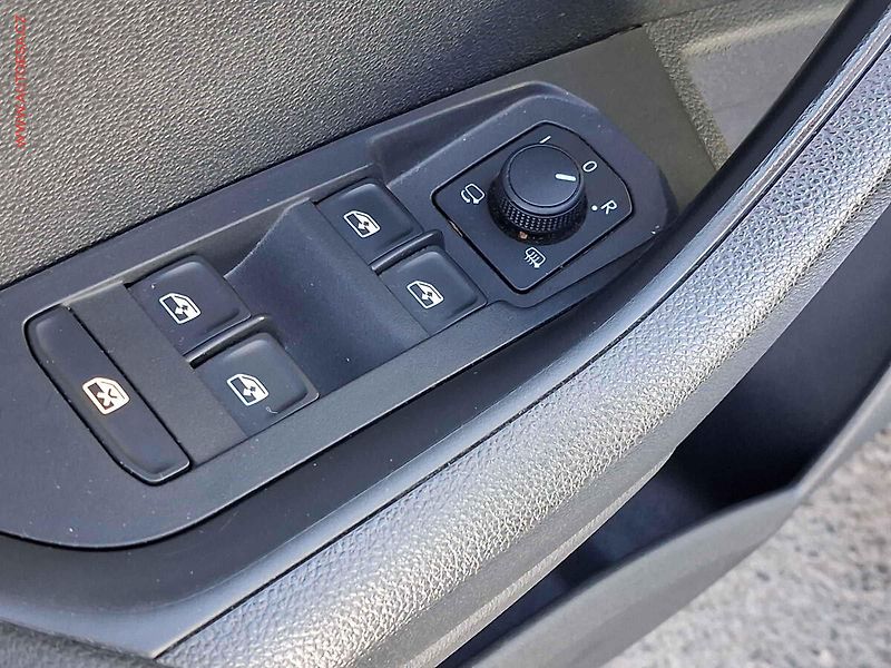 Škoda Karoq (2021) 1.5 TSi, 1.maj,ČR, Style, DSG - fotka 11 z 19