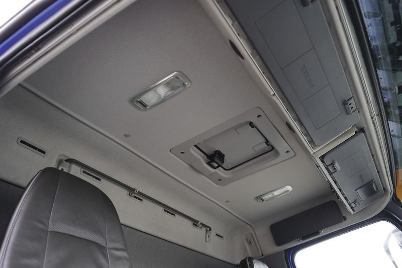 Volvo FM (2011) 420 / 6 X 2 / SKRZYNIOWY + HDS - fotka 18 z 50