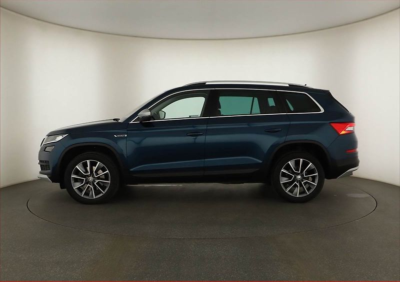 Škoda Kodiaq (2021) Scout 2.0 TDI, SCOUT, DSG - fotka 3 z 20