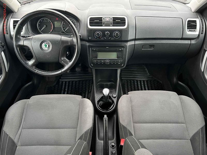 Škoda Fabia (2008) 1.4 16V, ČR, AC, park.asist - fotka 8 z 15