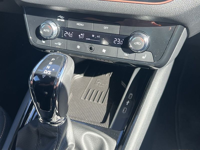 Škoda Kamiq Top Selection 1.0 TSI 85 kW - fotka 21 z 27