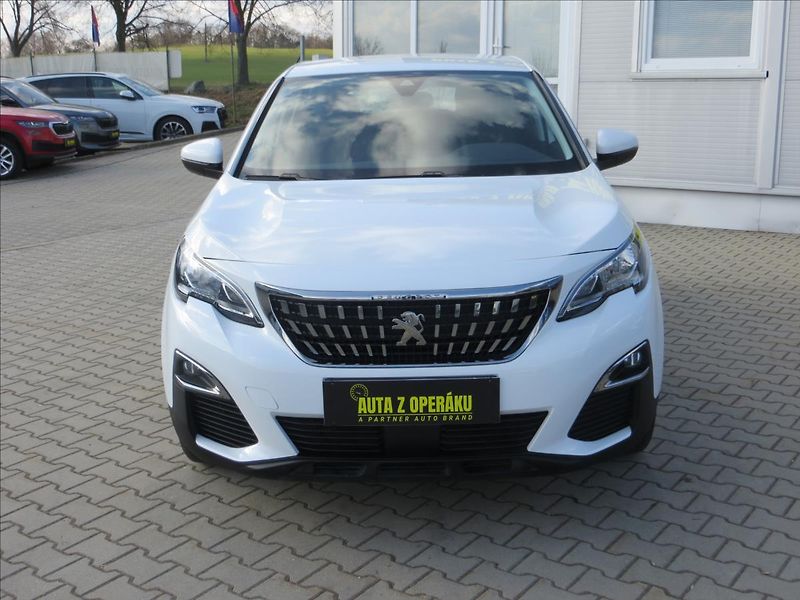 Peugeot 3008 1,5 BlueHDi AUT ACTIVE ČR - fotka 2 z 23