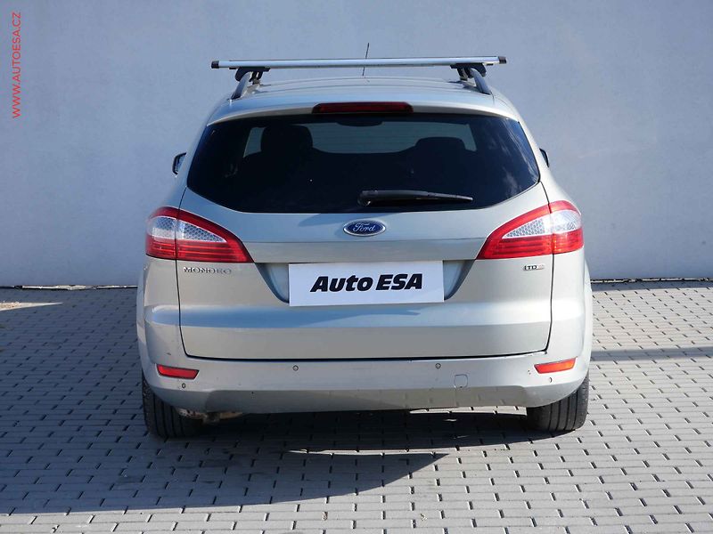 Ford Mondeo (2009) 2.0 TDCi, autoAC - fotka 5 z 20