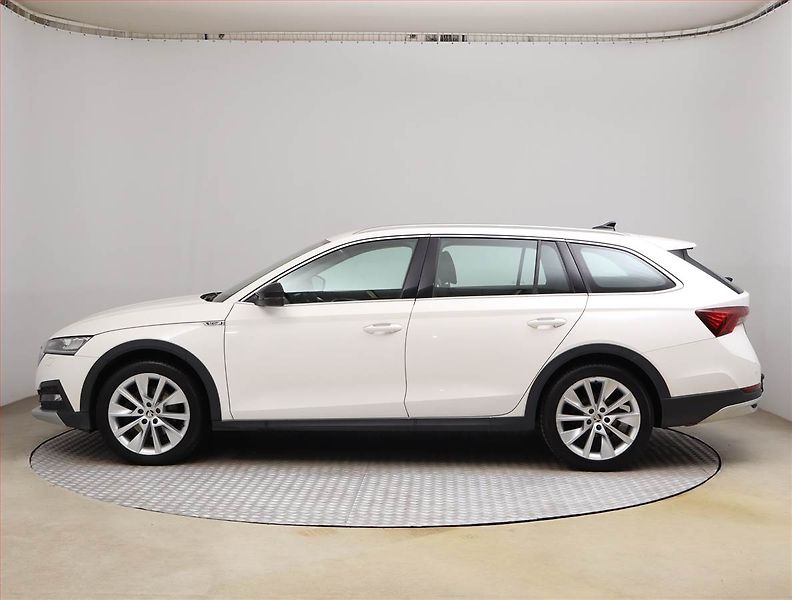 Škoda Octavia (2020) Scout 2.0 TDI, 4X4, Automat - fotka 3 z 27