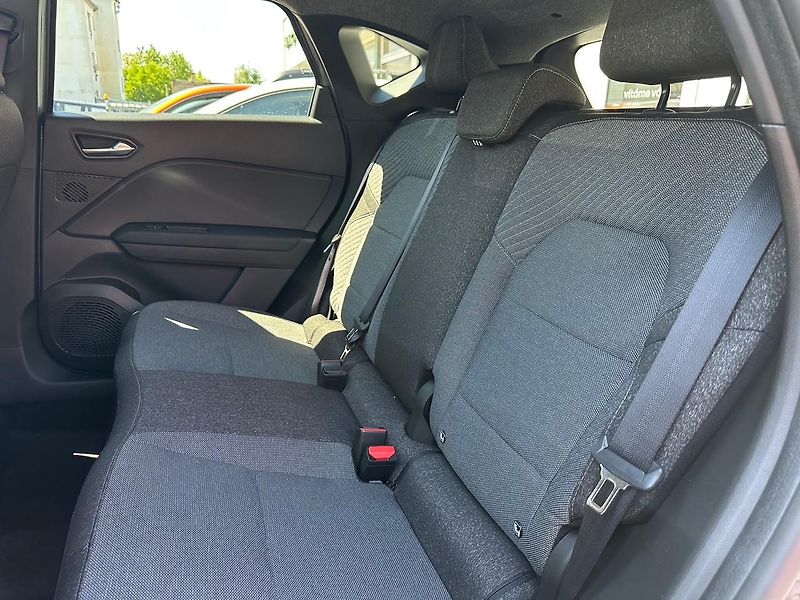Renault Captur (2026) Techno full hybrid E-Tech 160 - fotka 24 z 32