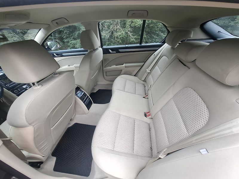 Škoda Superb (2008) 2-1.8 TSI,Elegance,xenon,CZ - fotka 9 z 18
