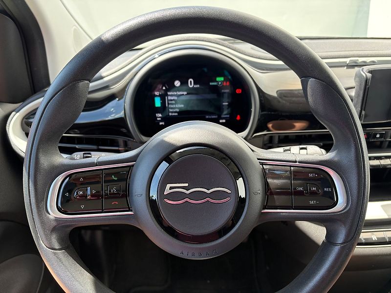 Fiat 500e ED 70kW DPH - fotka 8 z 18