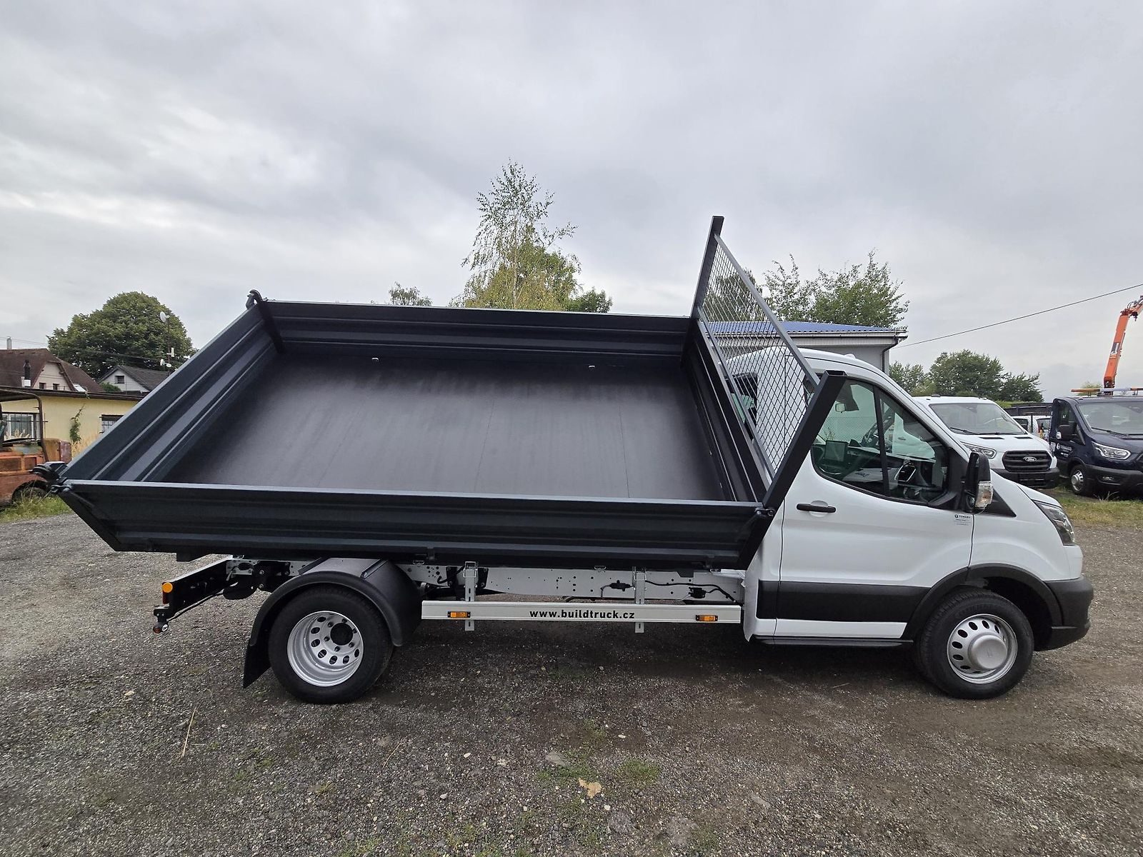 Ford Transit TŘÍSTRANNÝ SKLÁPĚČ — foto 3