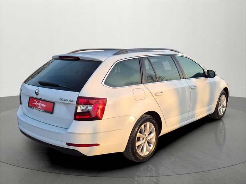Škoda Octavia 1,5 TSI 110Kw STYLE ČR DPH - fotka 7 z 23