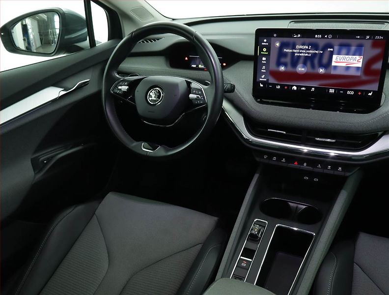 Škoda Enyaq (2021) Suite iV 80 (82 kWh), SoH 93% - fotka 7 z 23