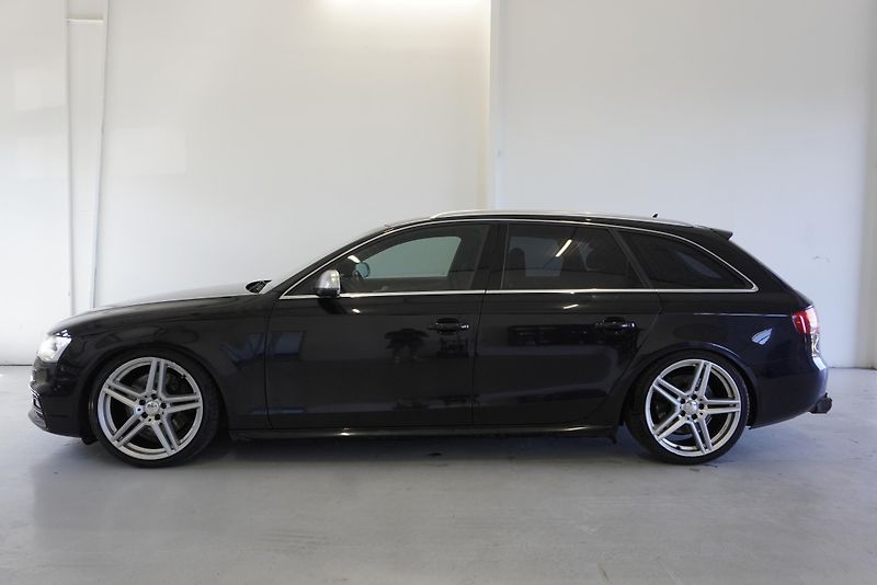 Audi S4 3.0 TFSI 333PS QUATTRO AUTOMAT - fotka 7 z 36