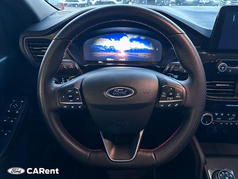 Ford Kuga ST-line 1.5 Ecoblue  - fotka 13 z 16