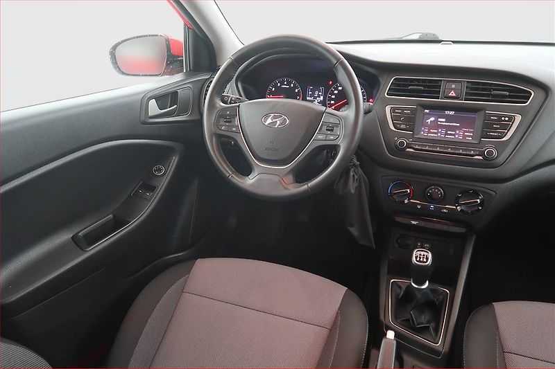 Hyundai i20 (2019) 1.2, Serv.kniha - fotka 7 z 16