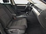 Volkswagen Passat (2018) 2.0 TDI, Automat, Navi - náhled 9