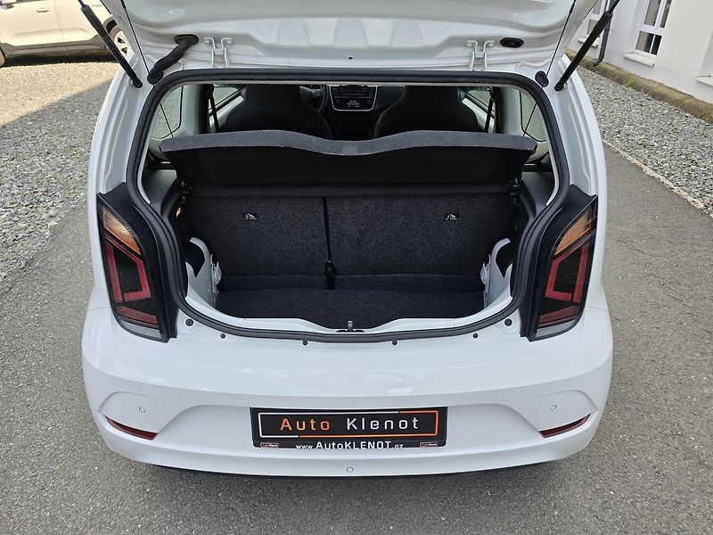 Volkswagen up! CNG KAMERA + DIGIKLIMA ČR - fotka 25 z 27