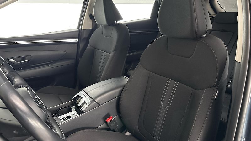 Hyundai Tucson 1.6 T-GDI AUT Comfort - fotka 15 z 26