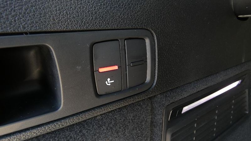 Audi Q5 40 TDI quattro S tronic S Line - fotka 24 z 28