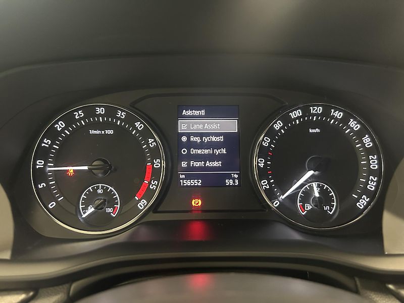 Škoda Octavia (2024) 2.0TDi Ambition LED 85kW - fotka 14 z 26